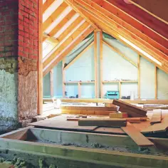 Jak zrobić poddasze w starym domu: kompleksowy poradnik adaptacji strychu